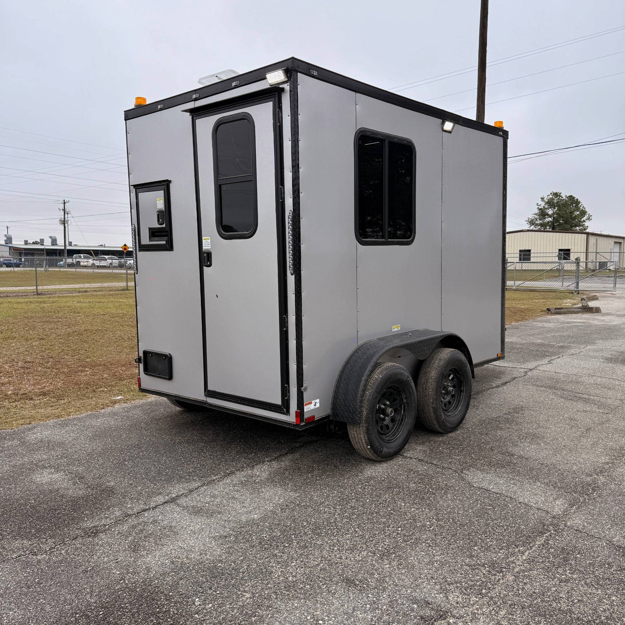 6X10TA Silver Splicing Trailer