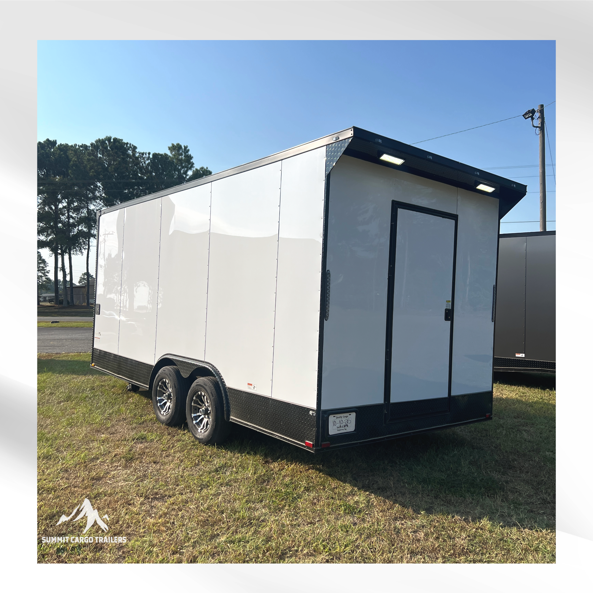 8.5X18TA3 White Concession Trailer
