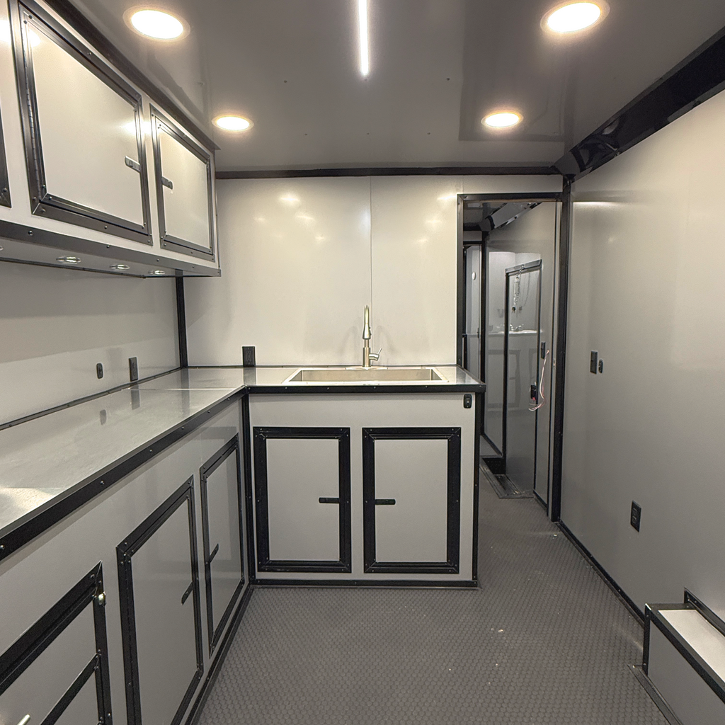 8.5X32TA5 Black Gullwing Porch Trailer