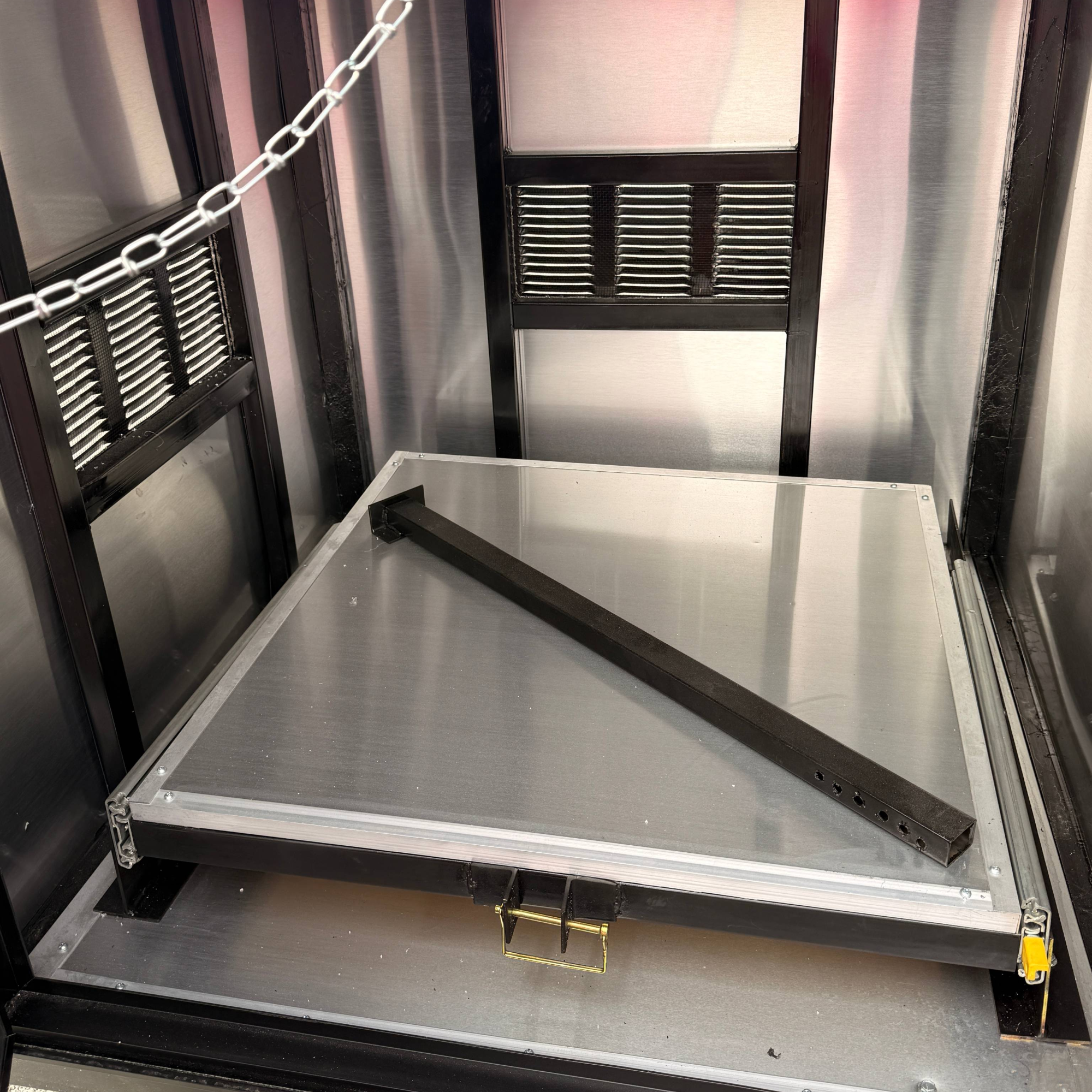 8.5X32TA5 Black Gullwing Porch Trailer