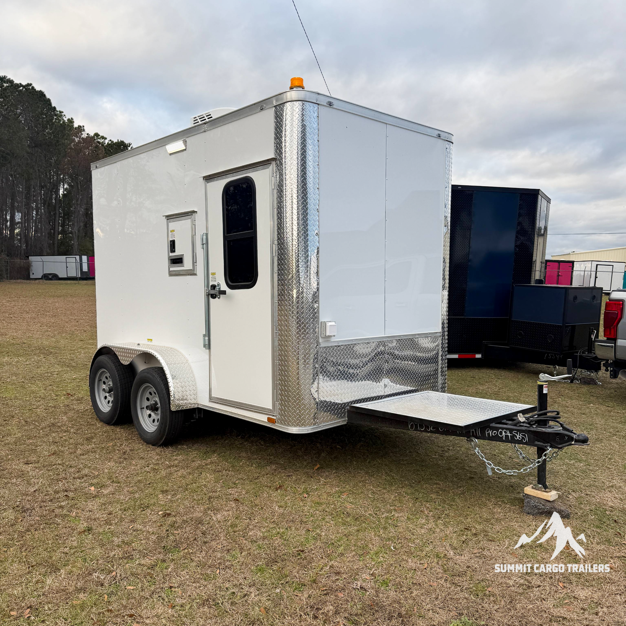 6X10TA White Splicing Trailer