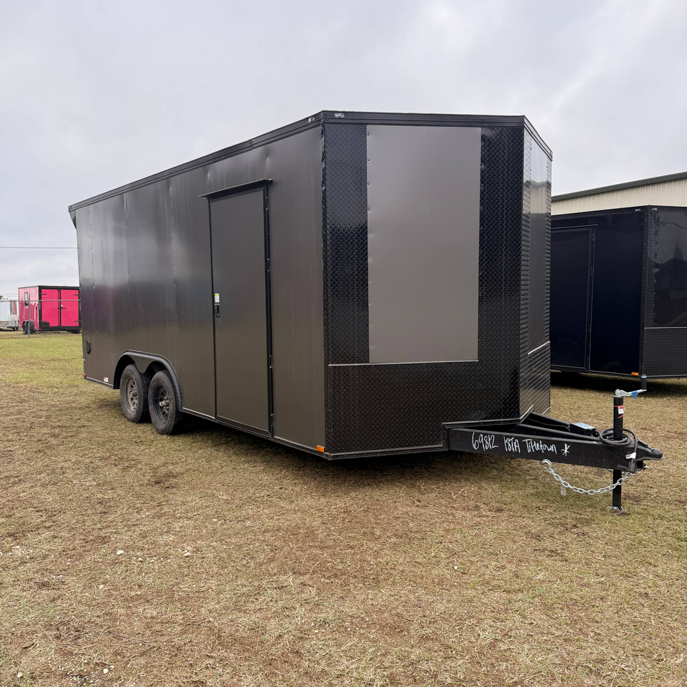 Remolque cerrado para transporte de vehículos 8.5x18TA color carbón