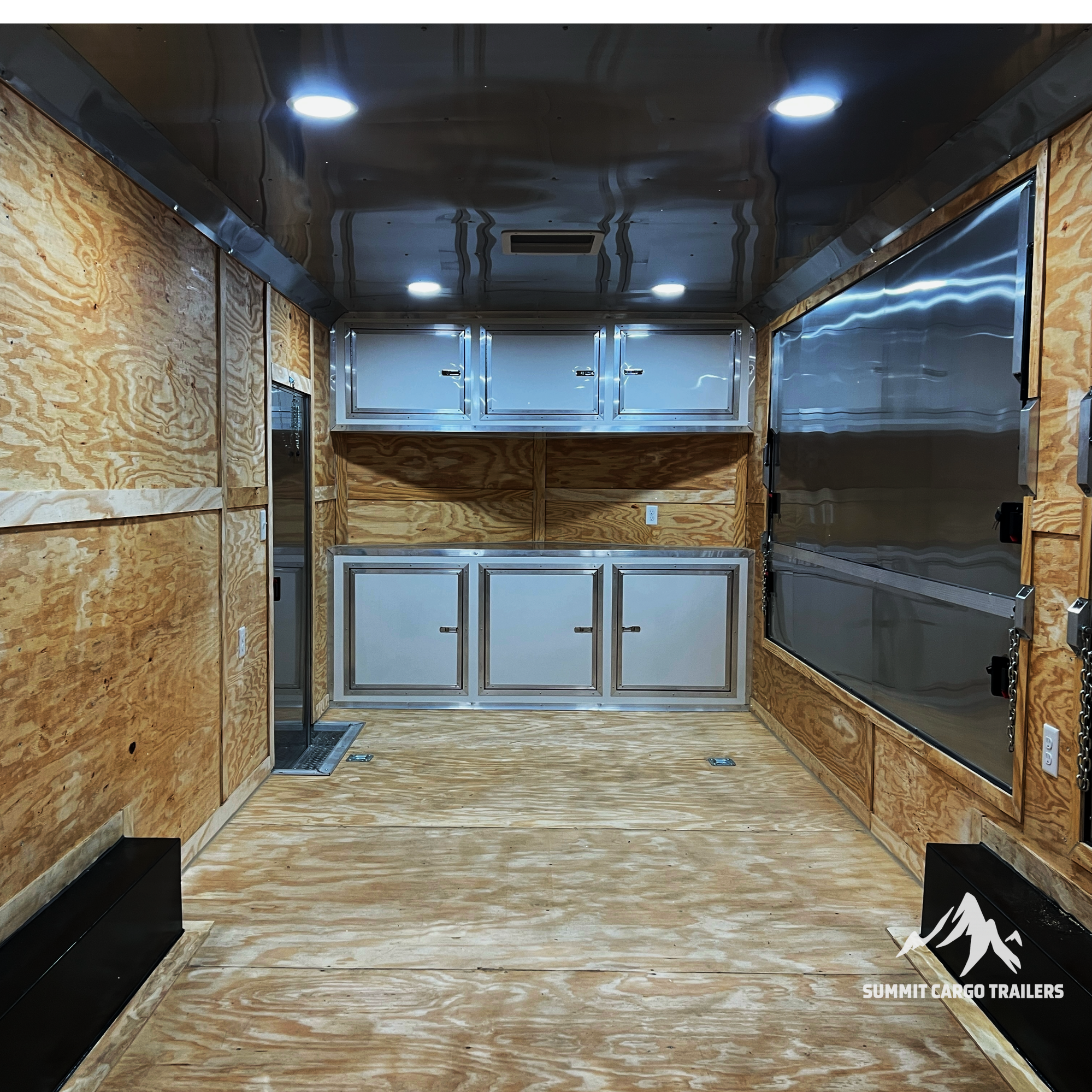 8.5X24TA3 White Gullwing Vendor Trailer