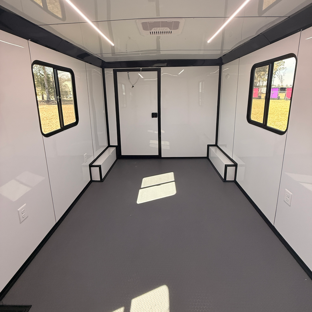 8.5X32TTA3 Black Hybrid Trailer