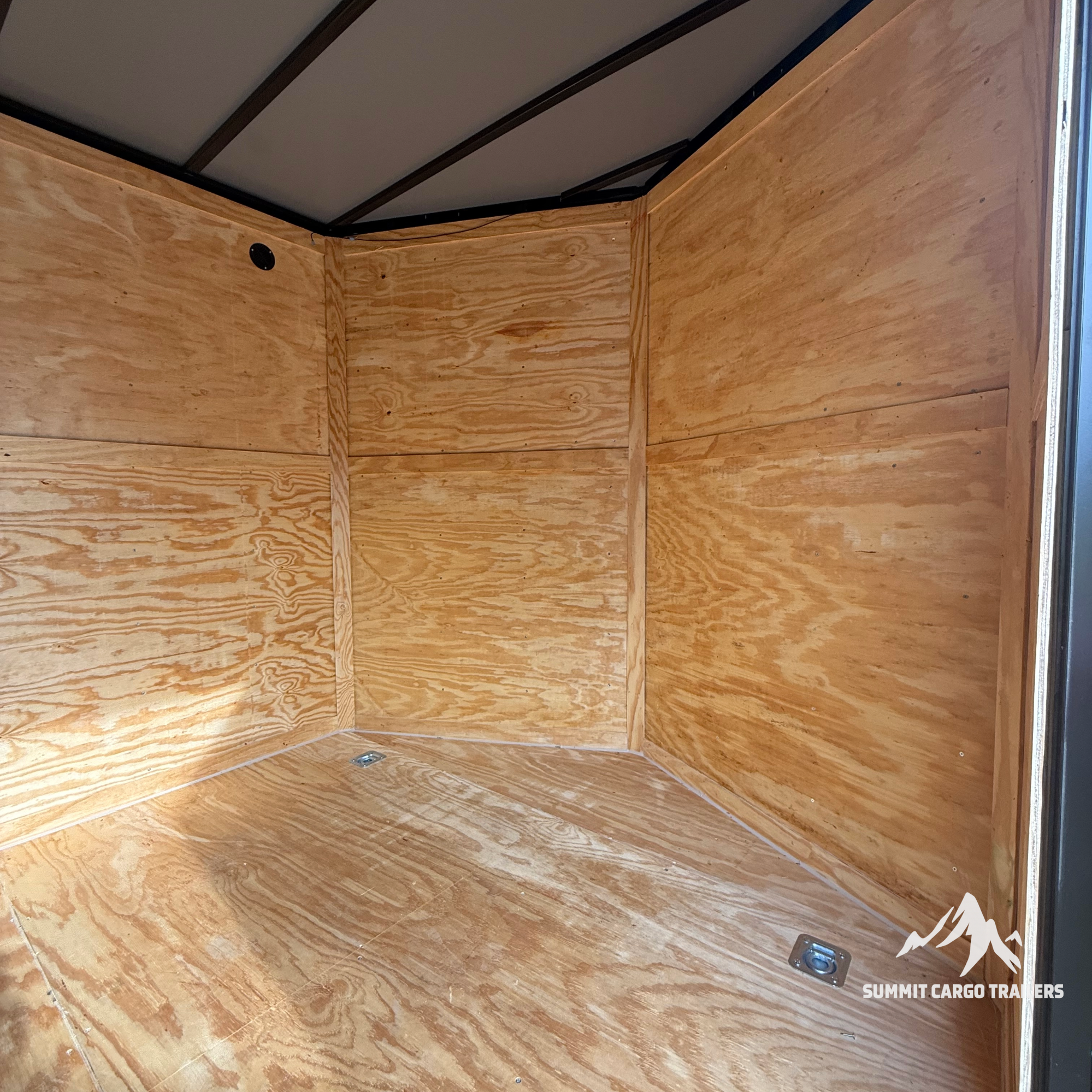 8.5X28TA3 White Standard Car Hauler Trailer