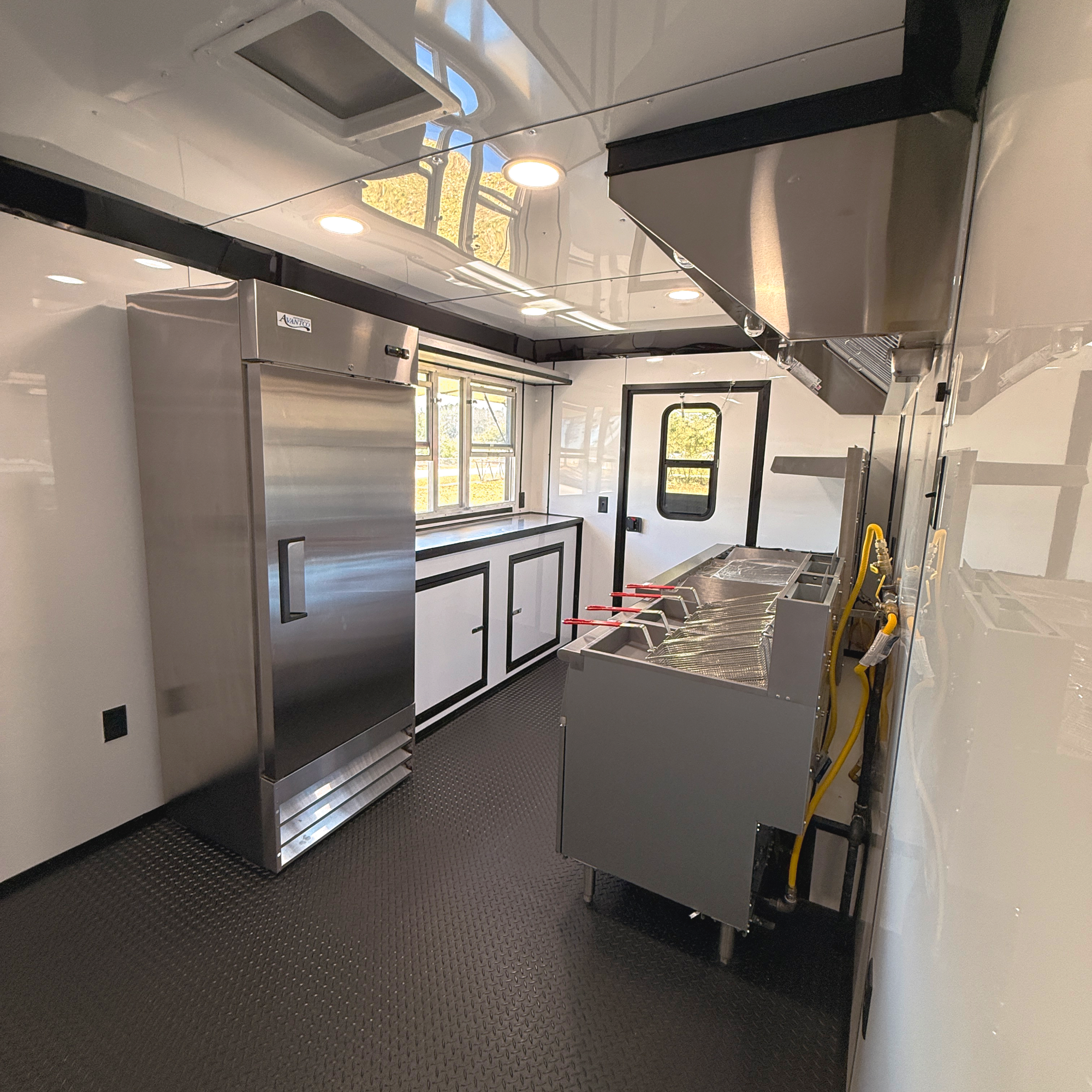 8.5X28TA3 Black Concession Gullwing Porch Trailer