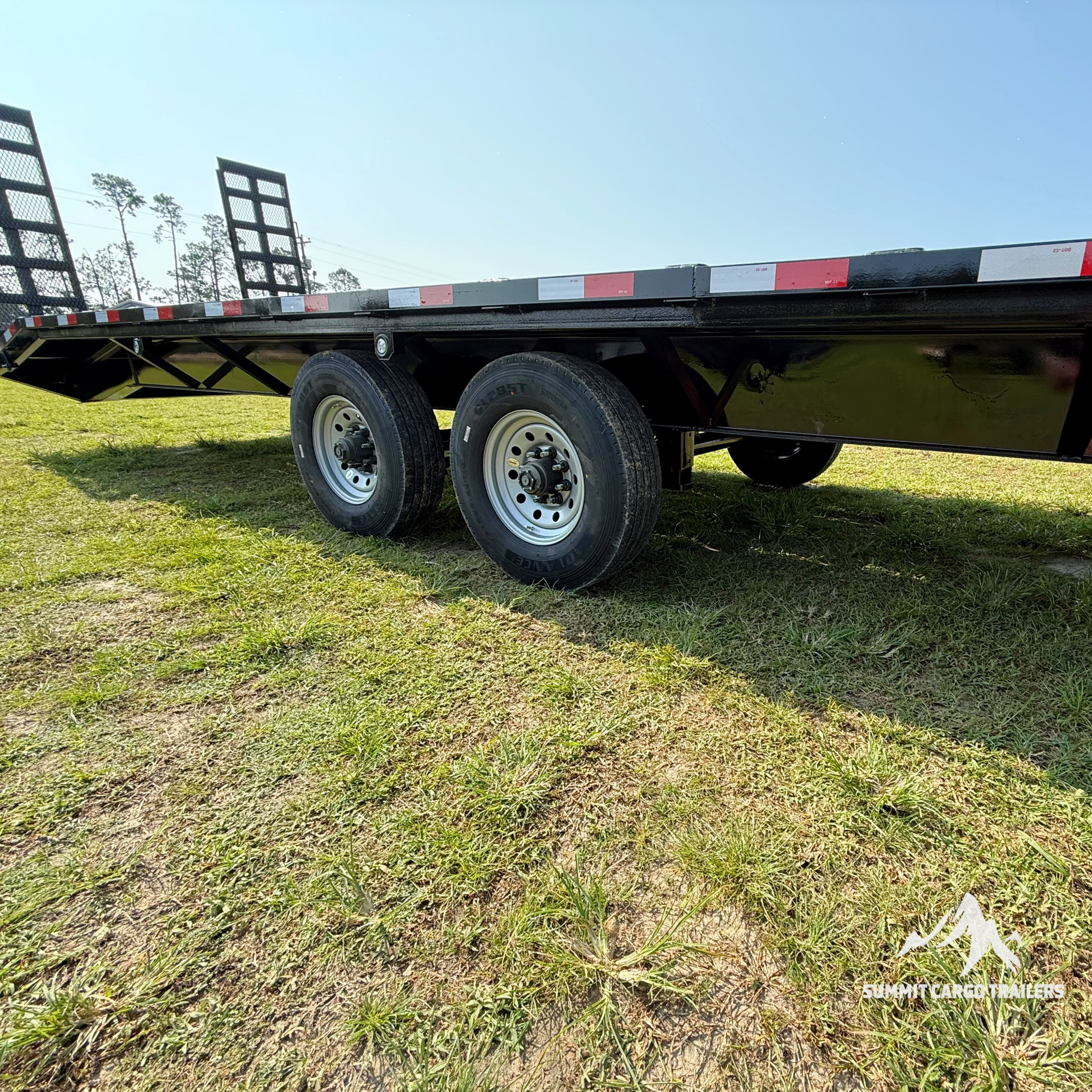 8.5X40TA Gooseneck Deck over Utility Trailer