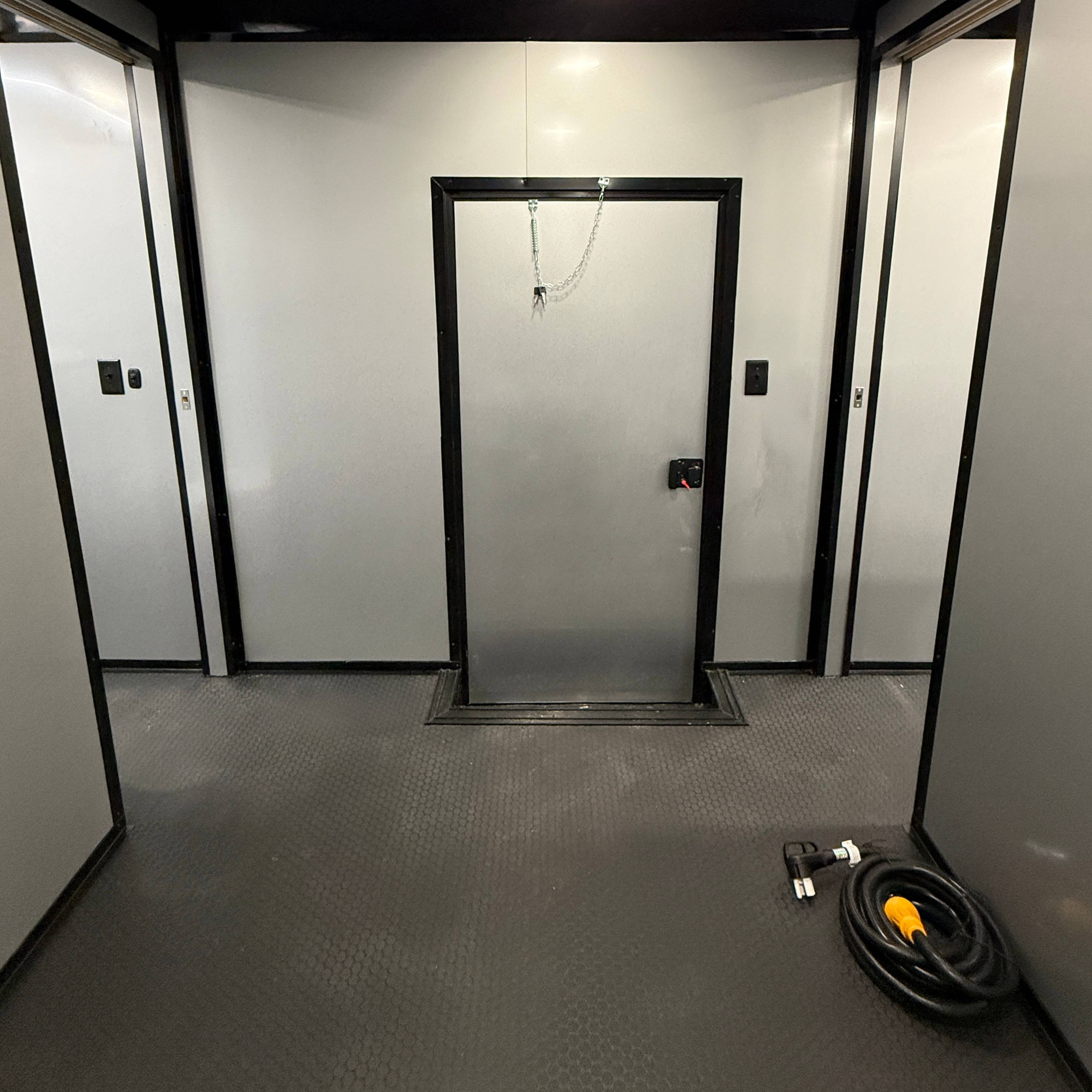 8.5X32TA5 Black Gullwing Porch Trailer