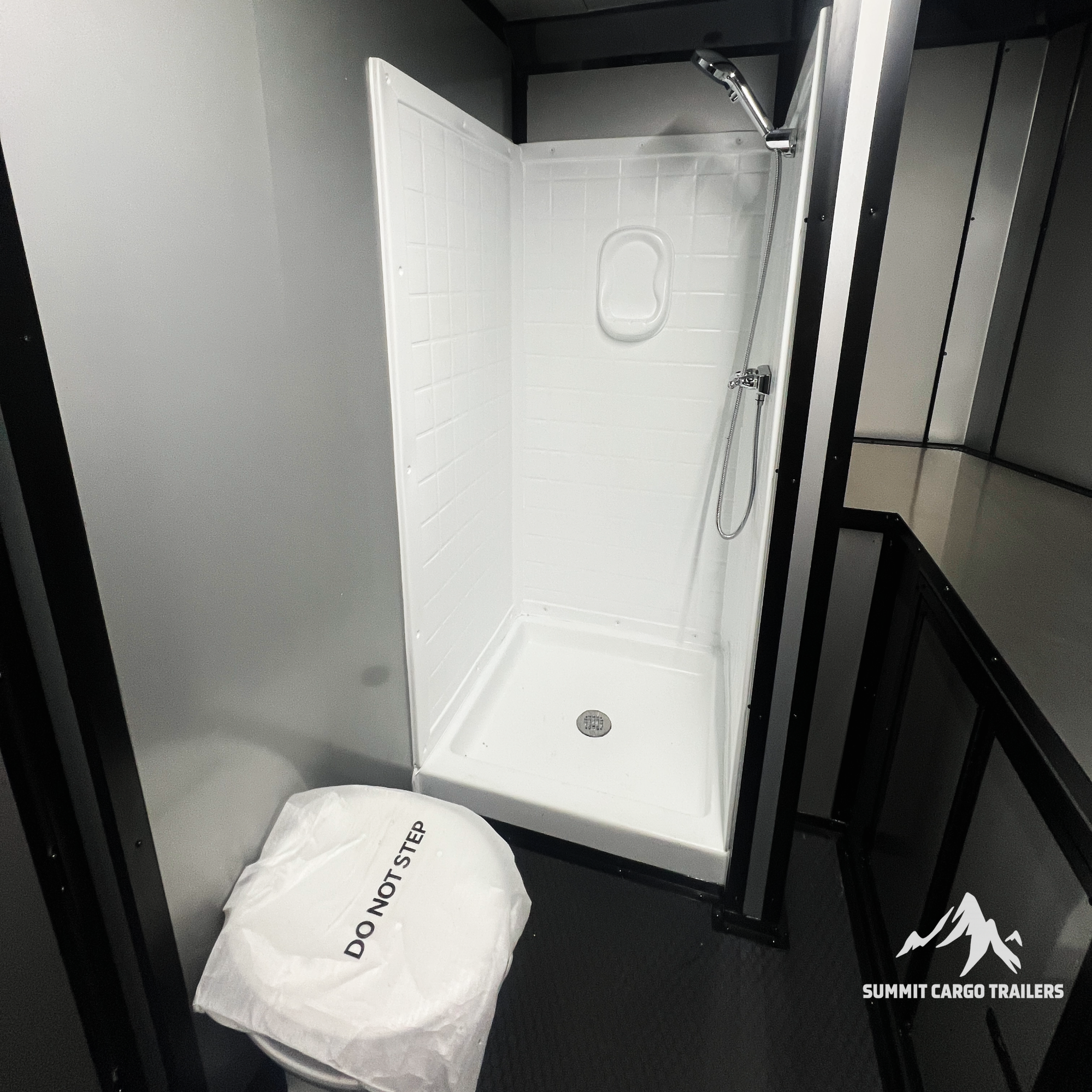 8.5X32TA Charcoal Hybrid Trailer