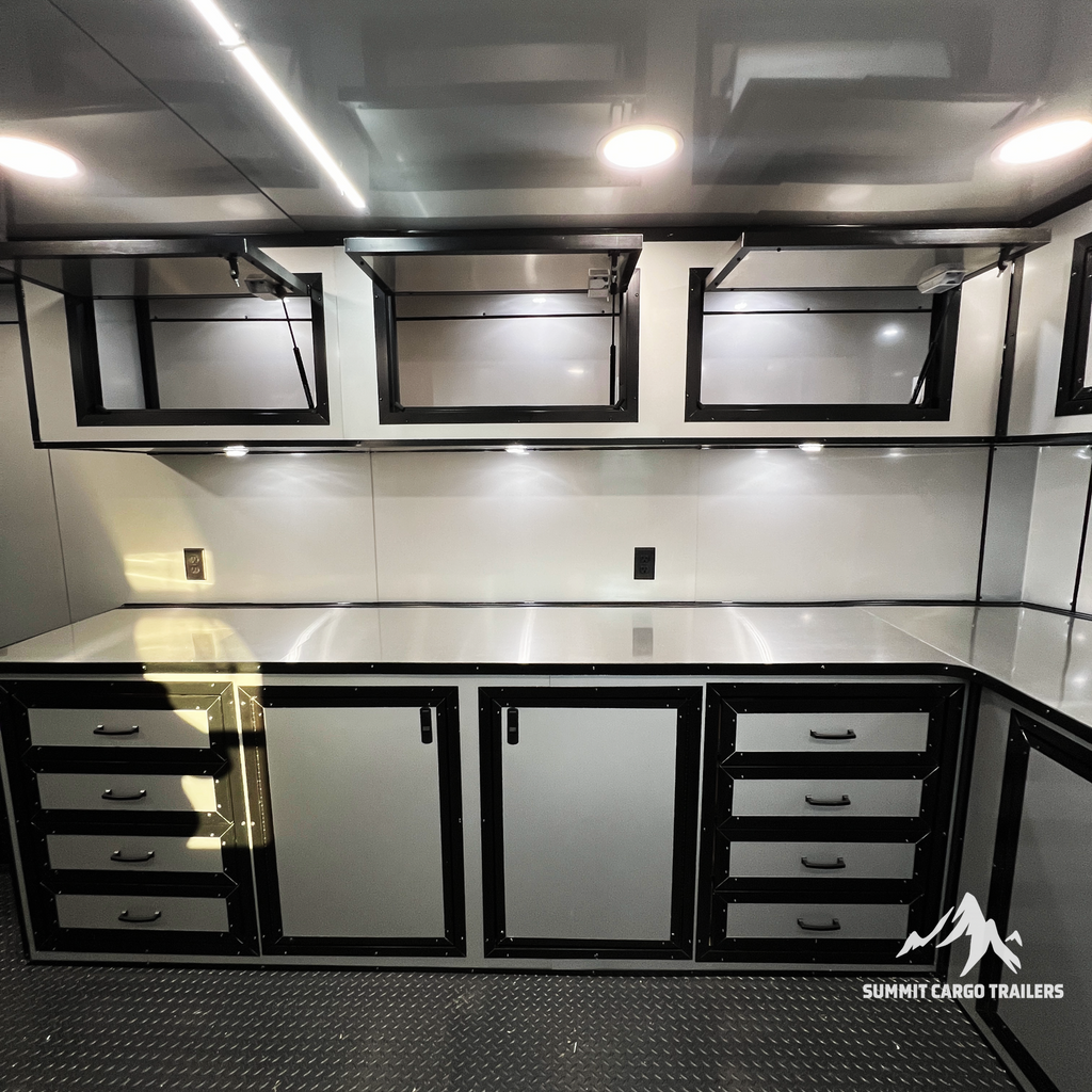 8.5X24TA Silver Porch Gullwing Trailer