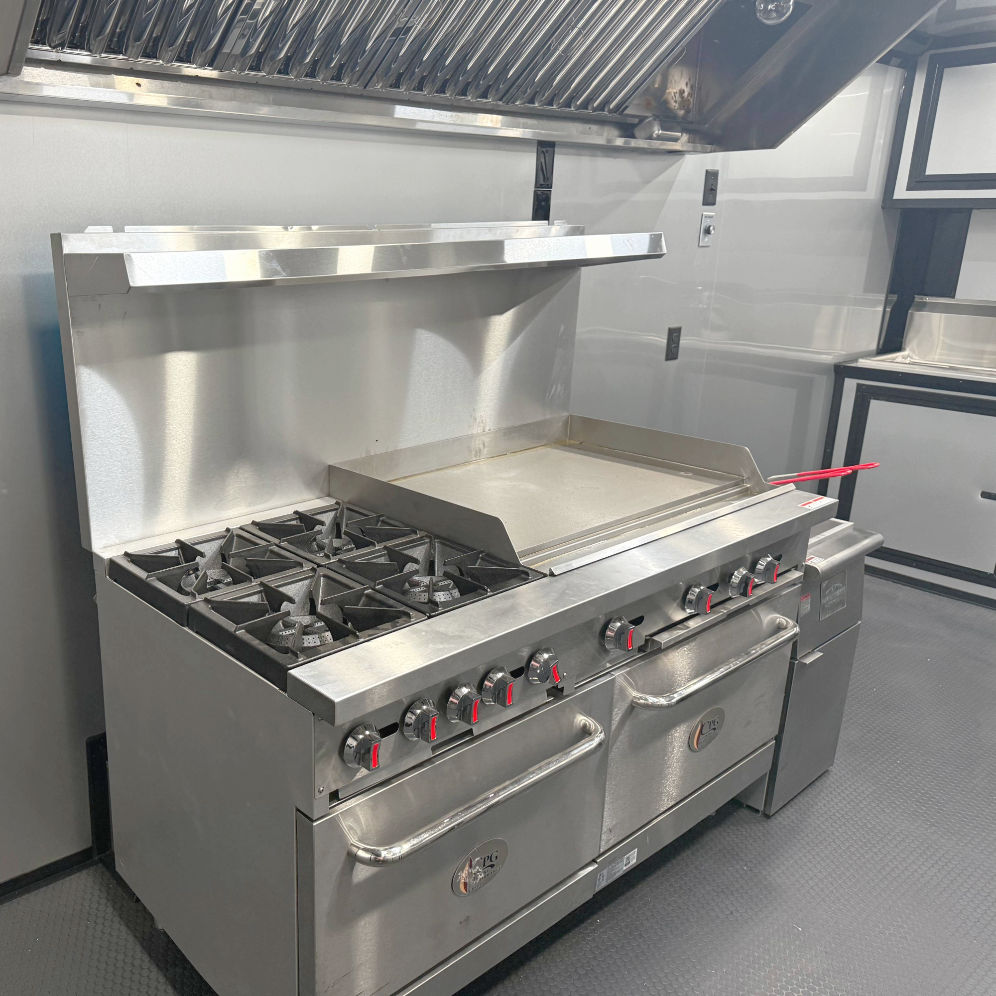 8.5X18TA3 White Concession Trailer