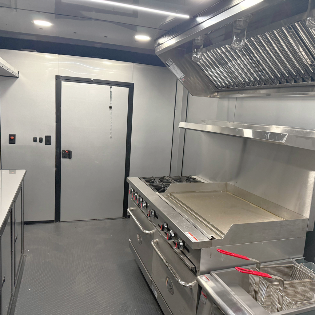 8.5X18TA3 White Concession Trailer