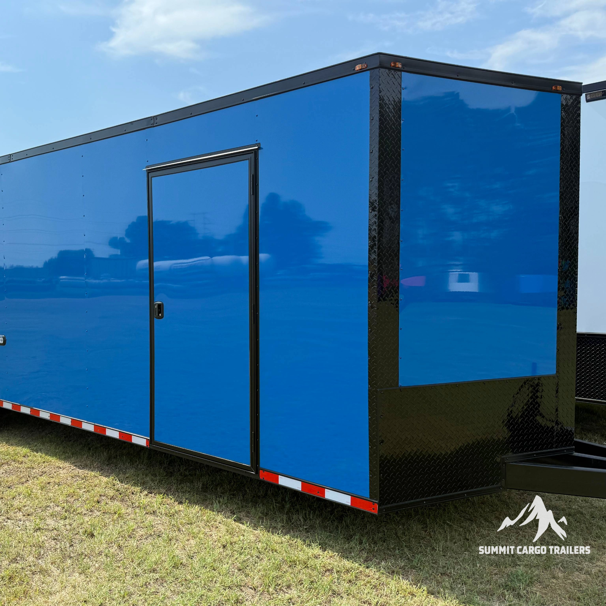 8.5X26TA3 Blue Car Hauler Trailer