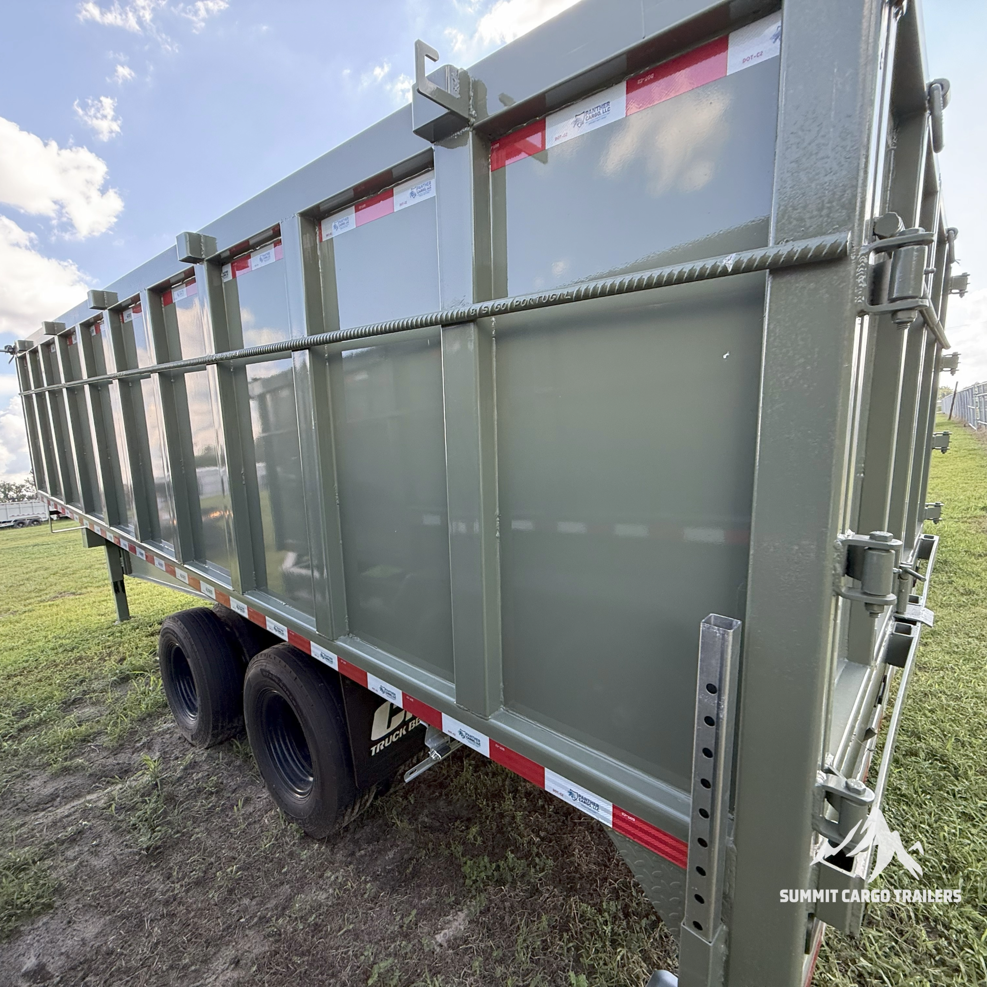 8.5X20TA Army Green Dump Trailer