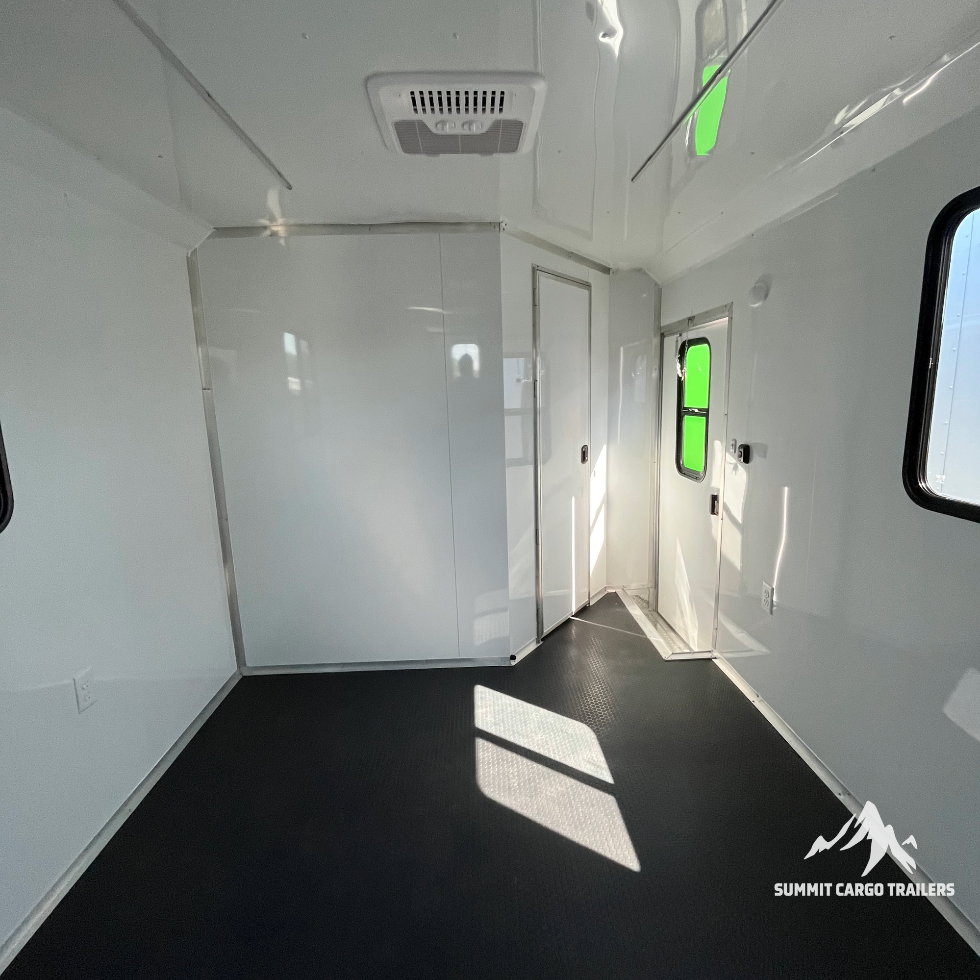 8.5X30TTA5 Charcoal Hybrid Trailer