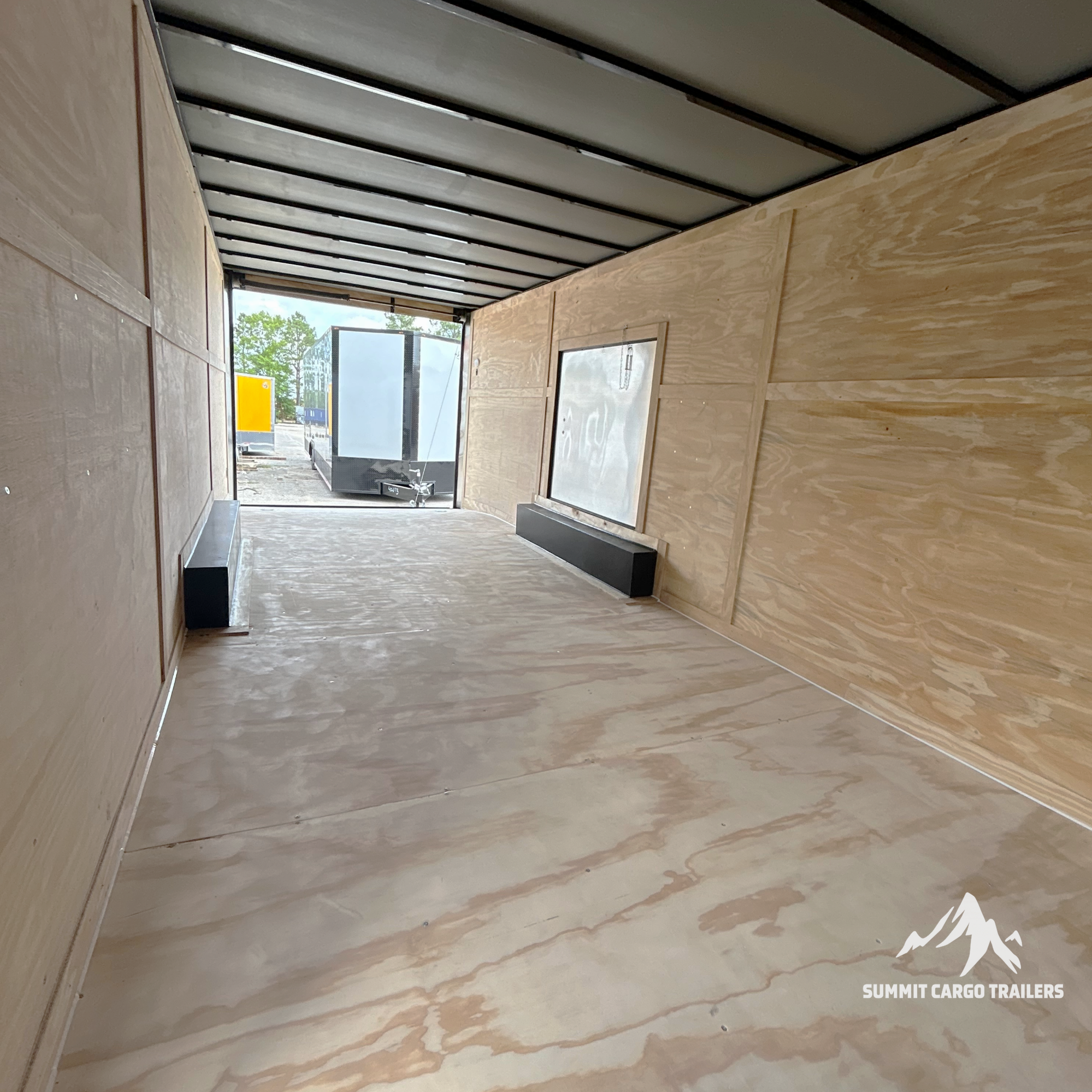 8.5X26TA3 Blue Car Hauler Trailer