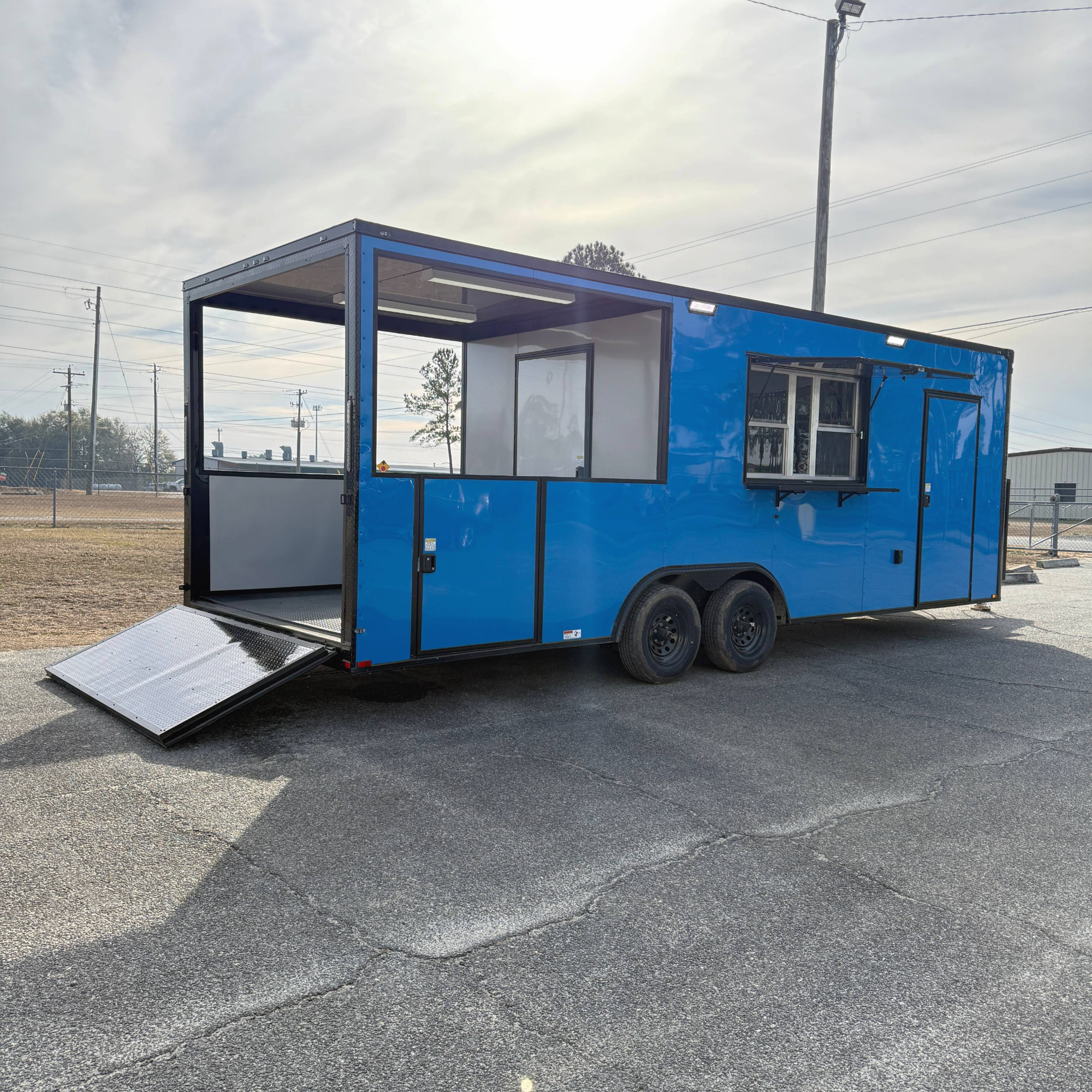 8.5X24TA3 Blue Concession Porch Trailer