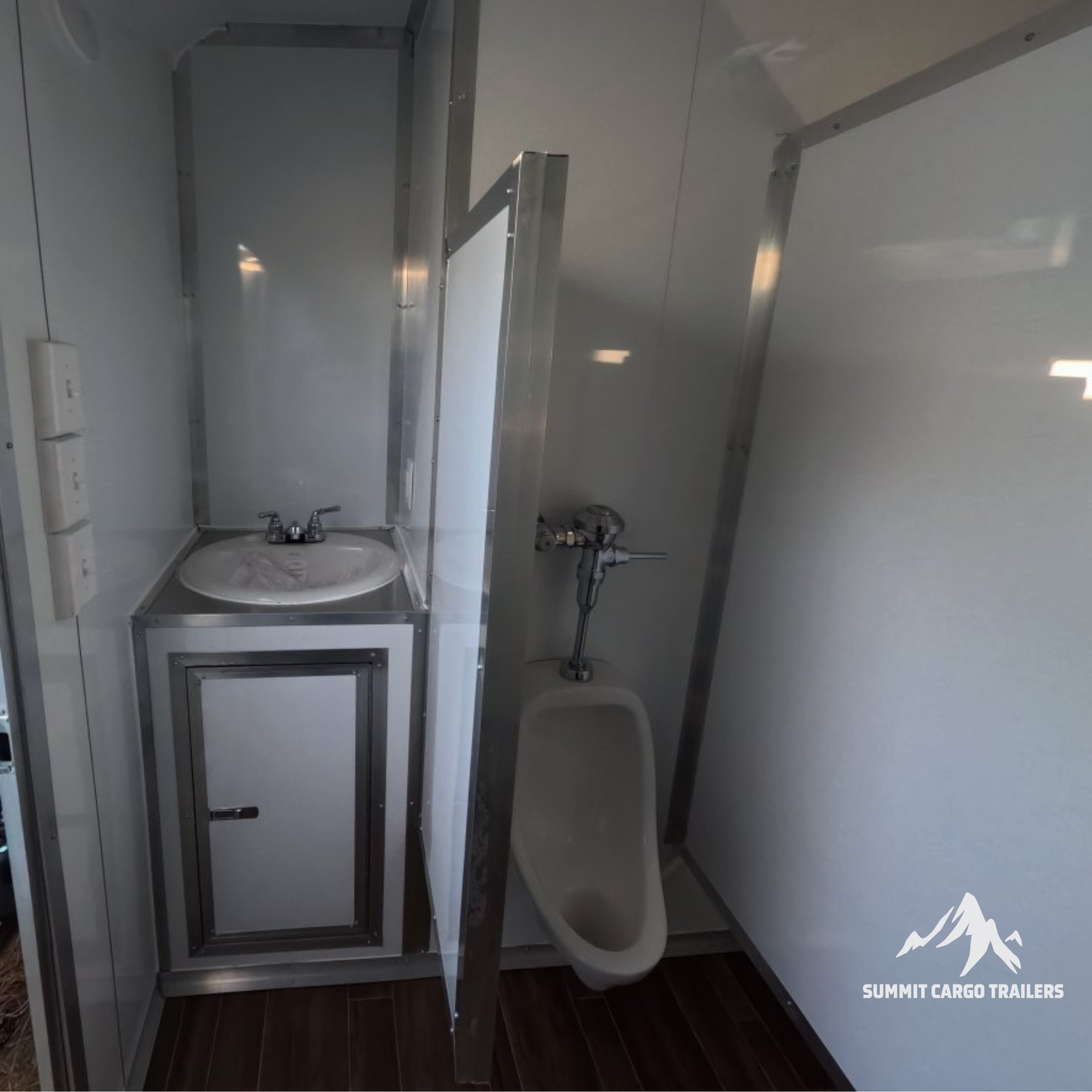 7X12SA5 White Bathroom Trailer