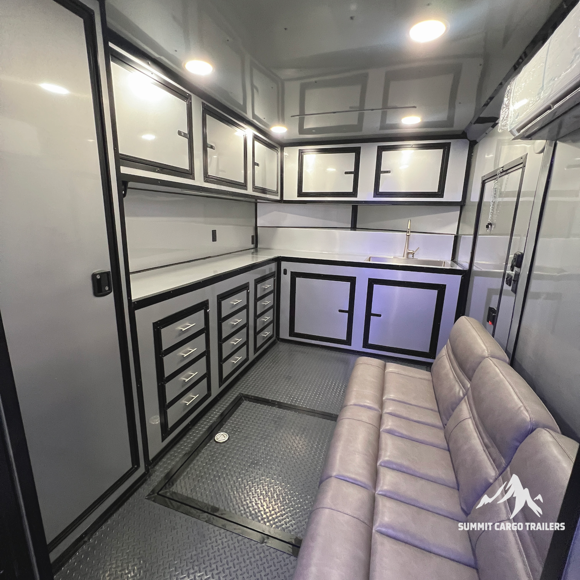 8.5X20TA3 Silver Gullwing Porch Trailer