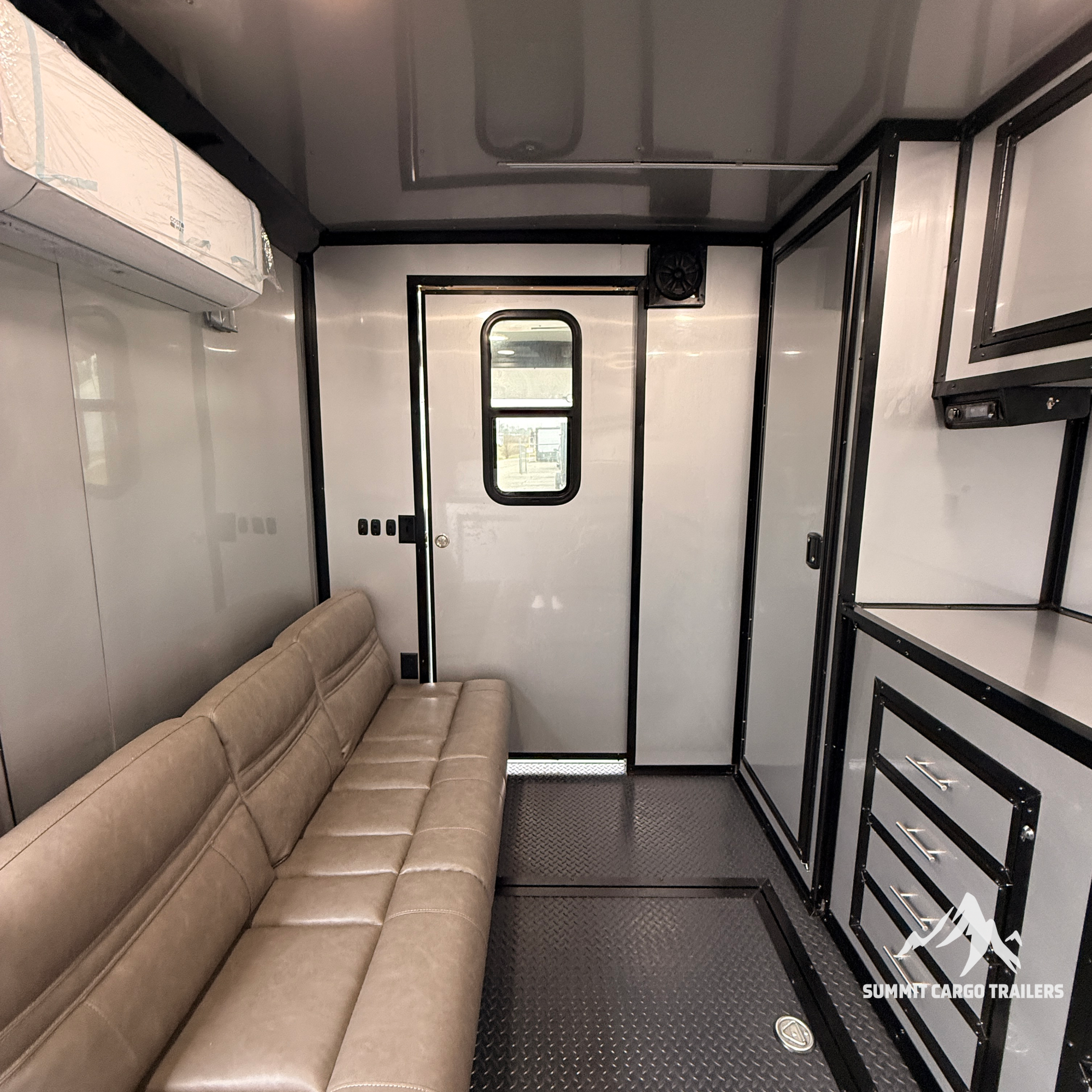 8.5X20TA3 Silver Gullwing Porch Trailer