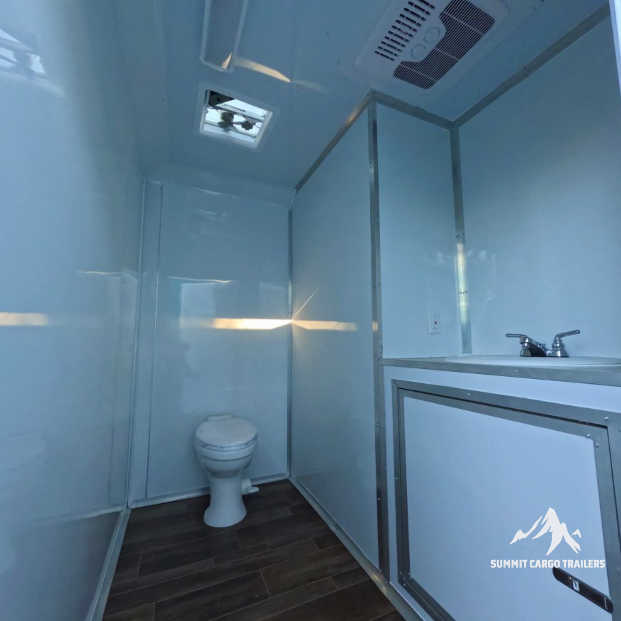 7X12SA5 White Bathroom Trailer