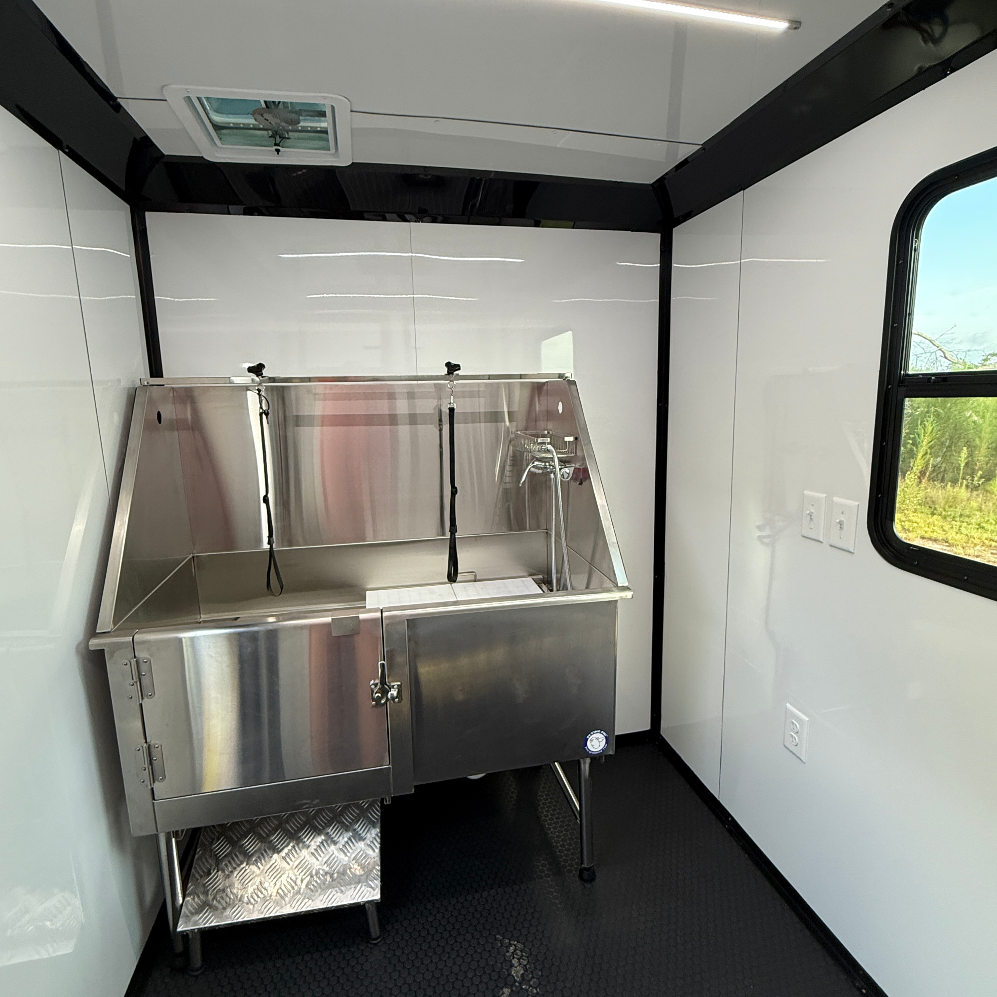 6X12TA Purple Pet Grooming Trailer