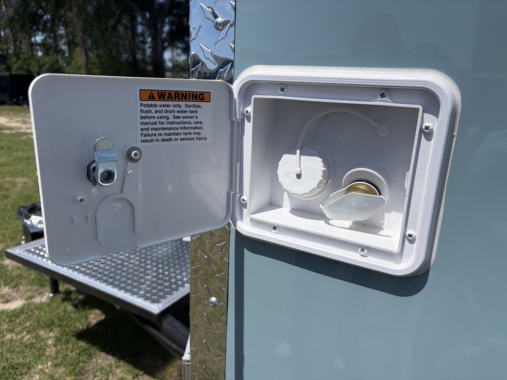 RV City Water Fill & Gravity Fill Hatch Assembly – Lockable