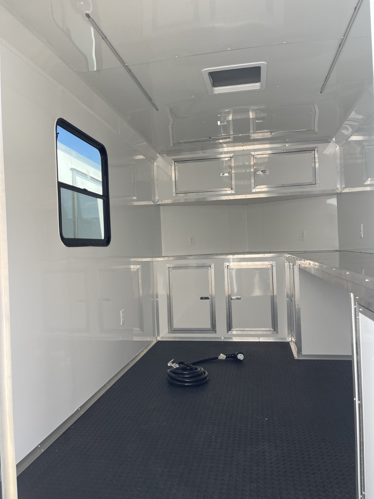 7X12TA White Splicing Trailer